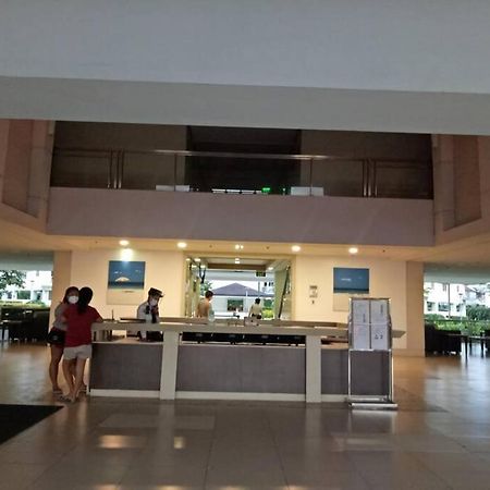 Field Residences Paranaque City エクステリア 写真