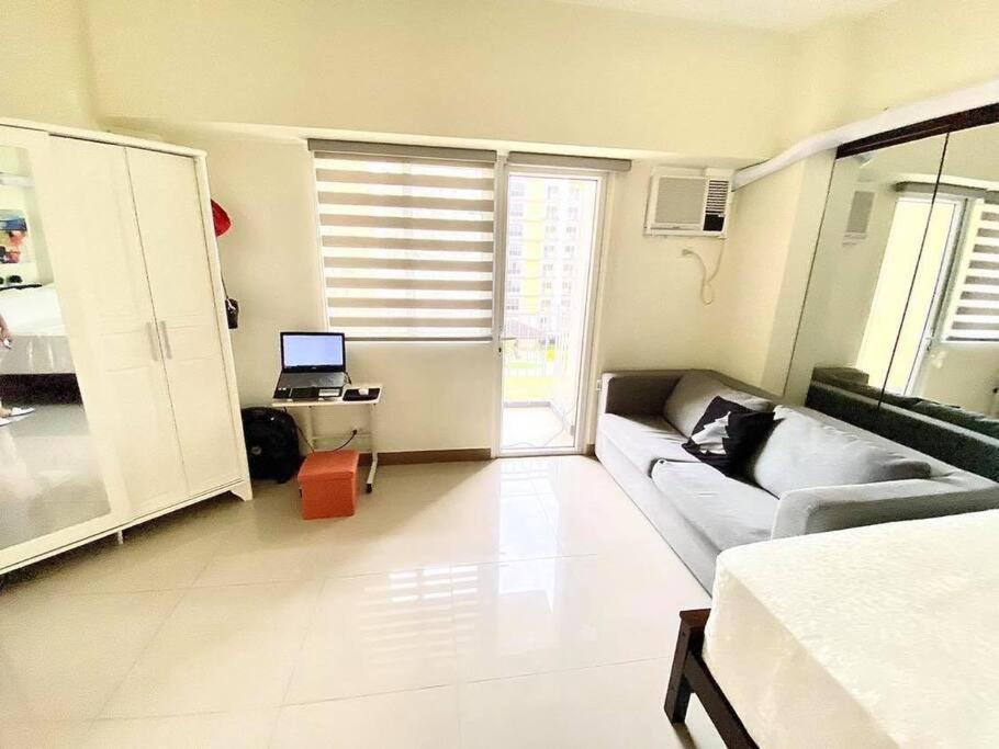 Field Residences Paranaque City エクステリア 写真